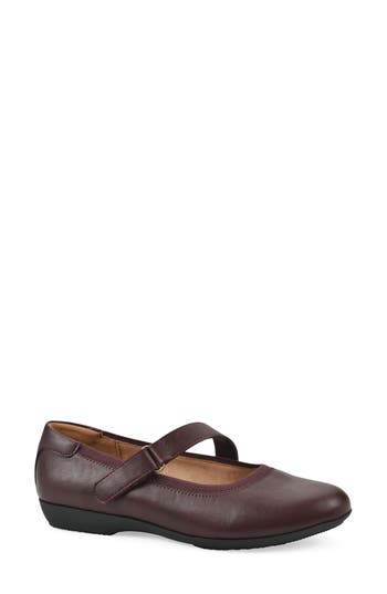 Cliffs By White Mountain Carwen Mary Jane Flat In Burgundy/ Smooth