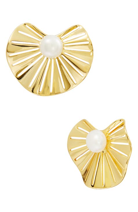 New Savvy good Cie Mother of Pearl flower stud earrings