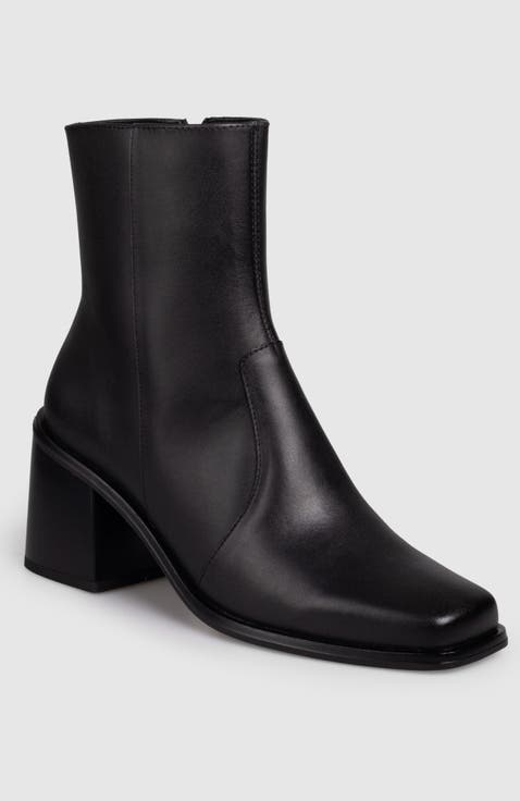 Libia Block Heel Side Up Bootie