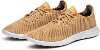 Pacer Sneaker