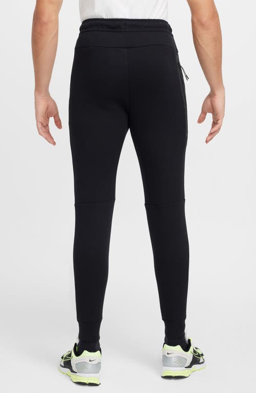 Nike Nsw Tech Fleece Track Trousers In Black