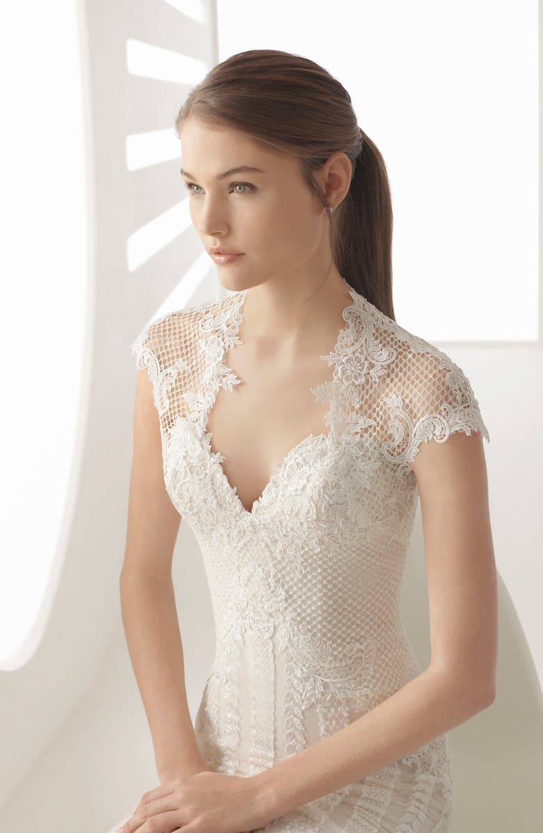 Rosa Clará Adele Beaded Lace Trumpet Gown, Alternate, color, 