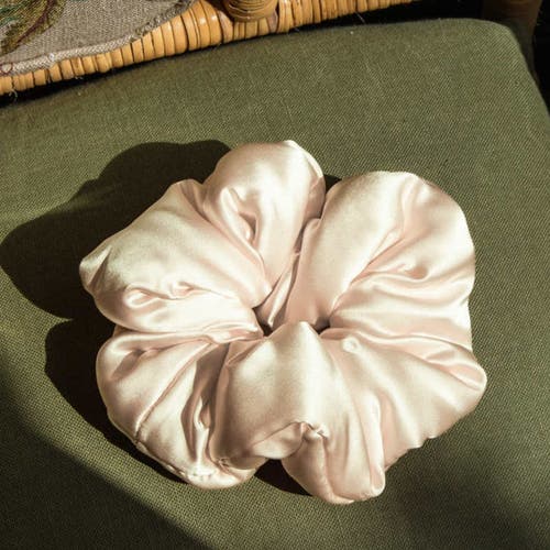 Drowsy Silk Padded Scrunchie In Neutral