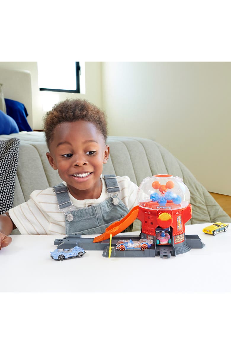 Hot Wheels City Downtown Candy Shop Playset, Alternate, color,