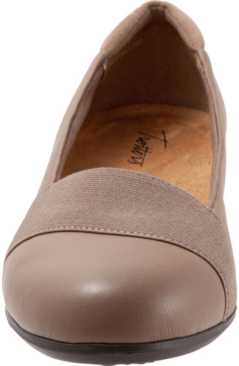 Trotters Melinda Loafer - Multiple Widths Available, Alternate, color,