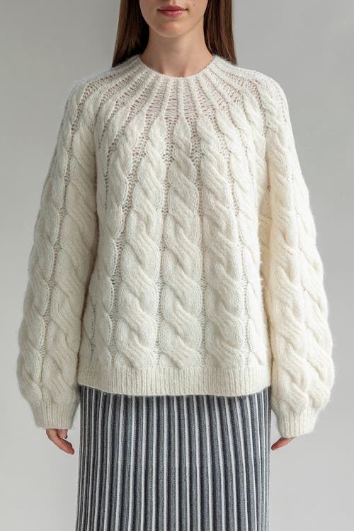 Sskein Tomo Mix Cable Handknit In Ivory