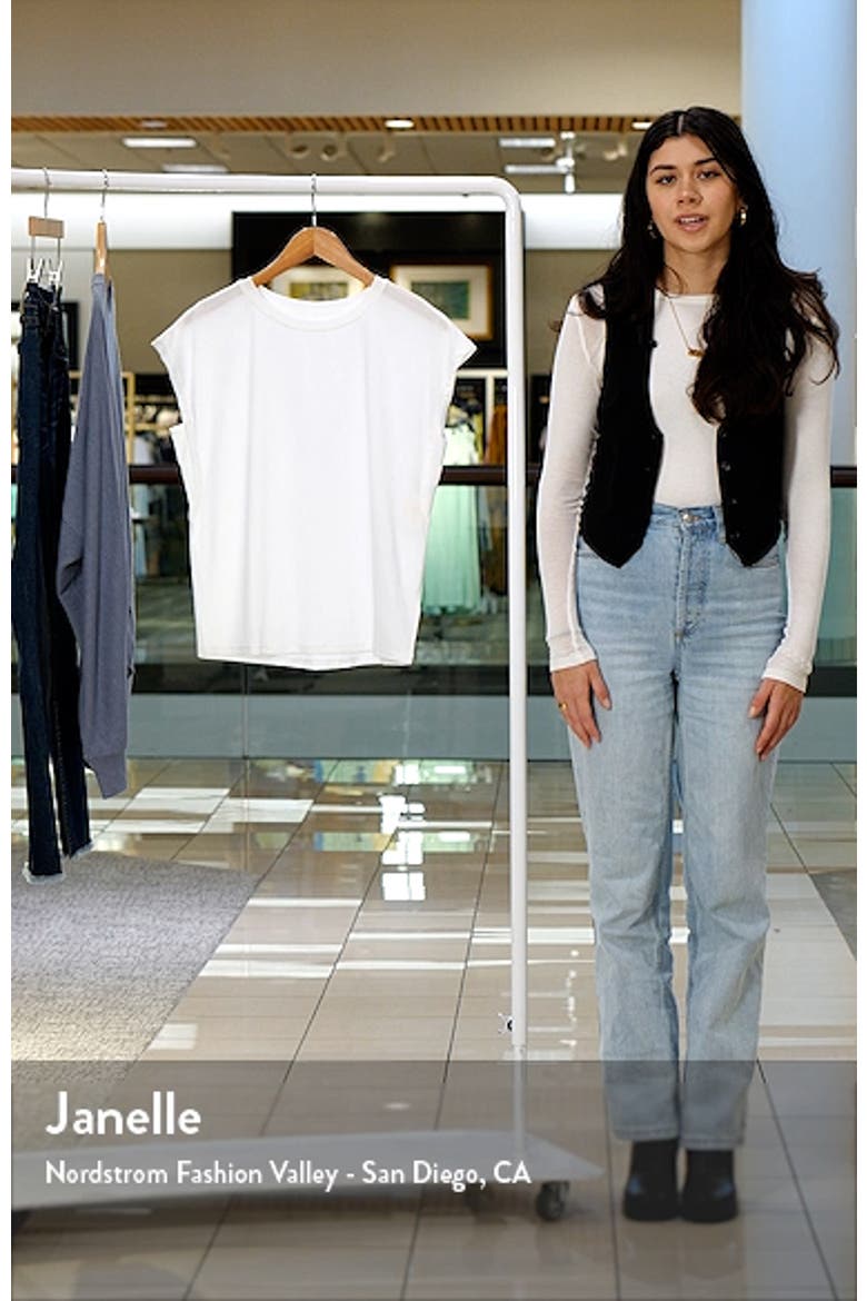 Hana Studio T-Shirt video