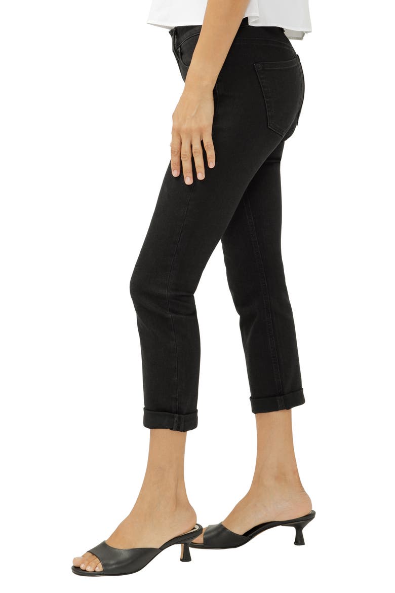 Suki Curvy Mid Rise Capri Jeans, Alternate, color, BLACK
