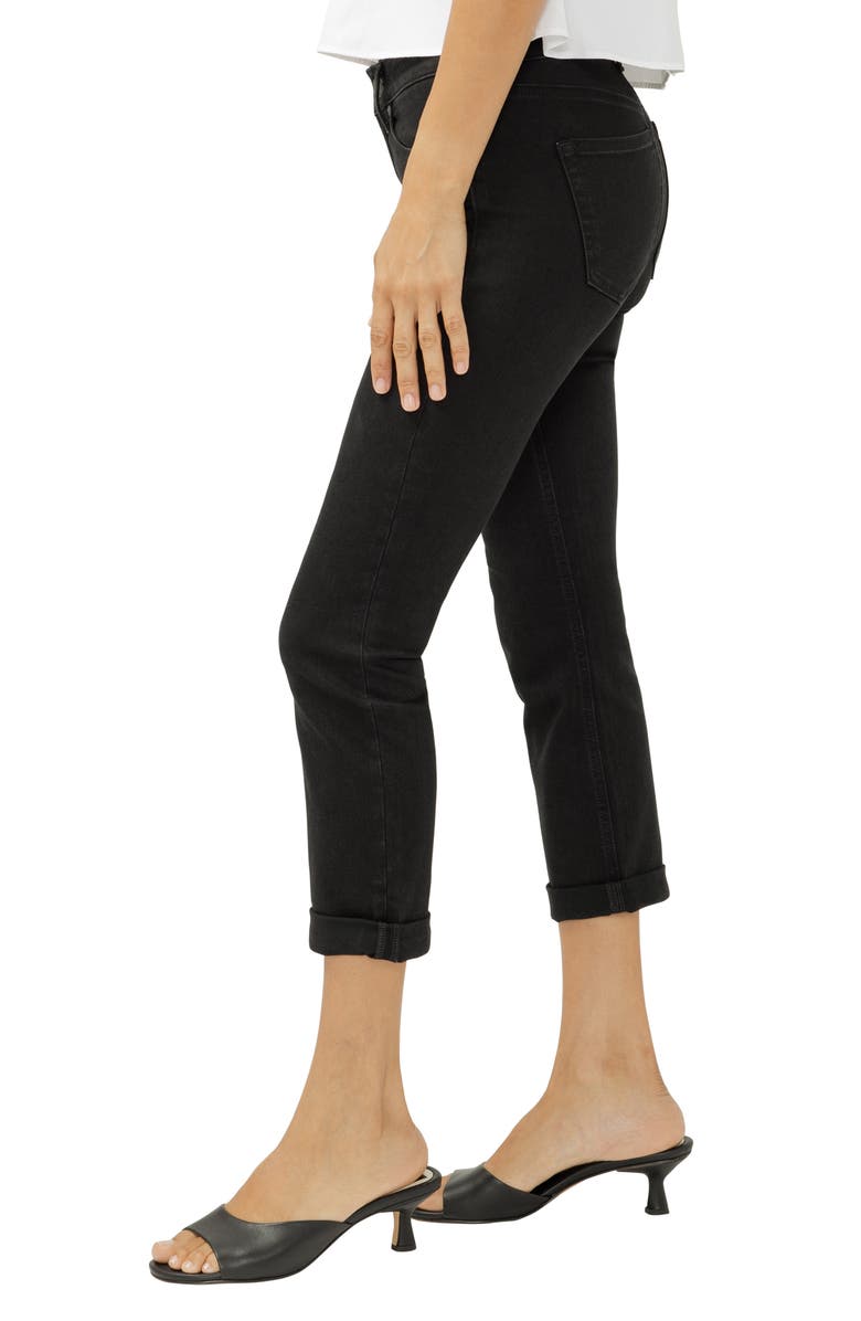 Silver Jeans Co. Suki Curvy Mid Rise Capri Jeans, Alternate, color, Black