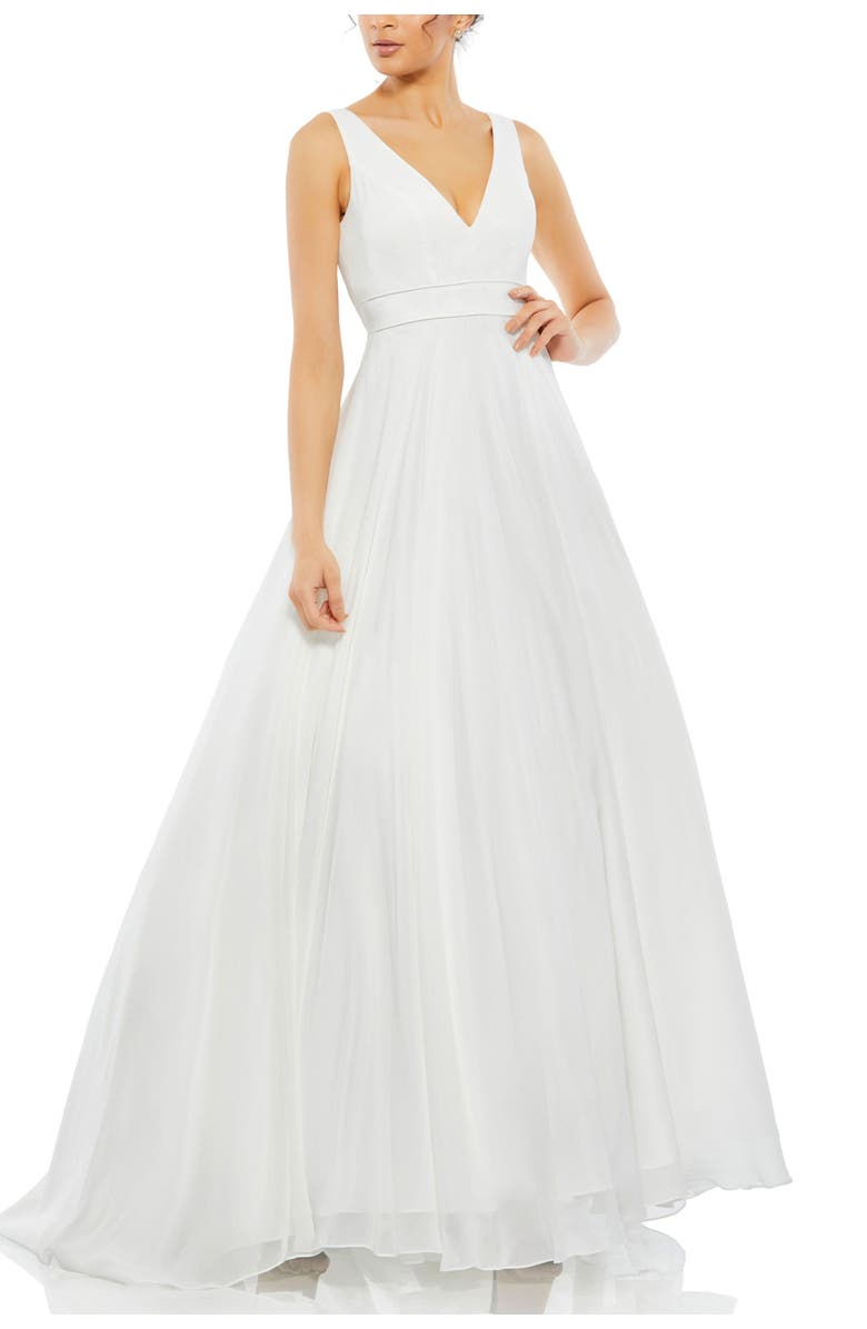 Mac Duggal Sleeveless V-Neck Layered Tulle Chiffon Ball Gown, Main, color, White