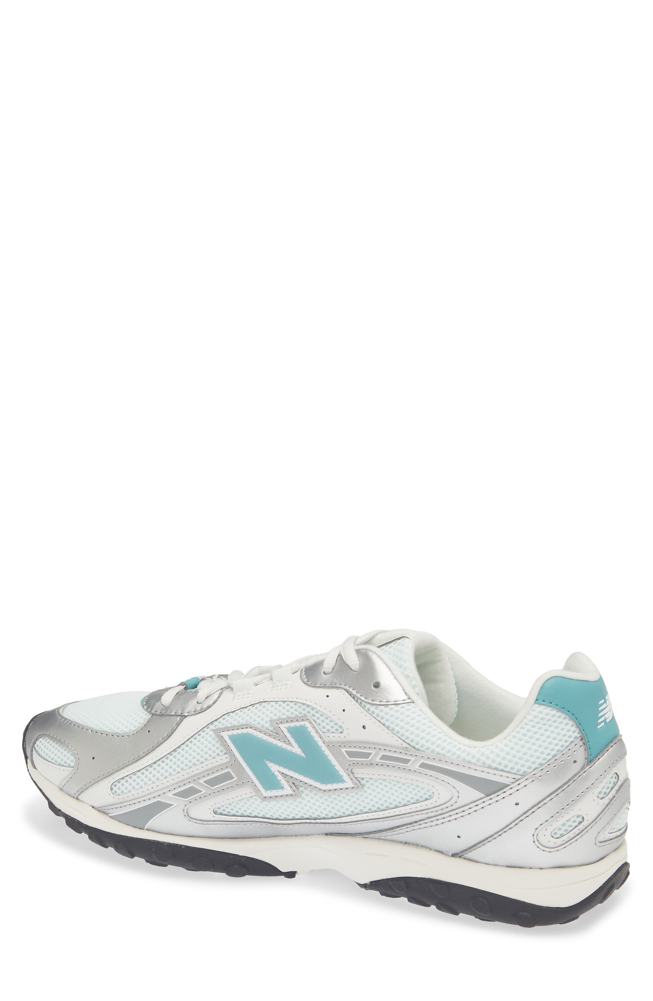 204L Sneaker, Alternate, color, LIGHT SILVER METALLIC/ SILVER