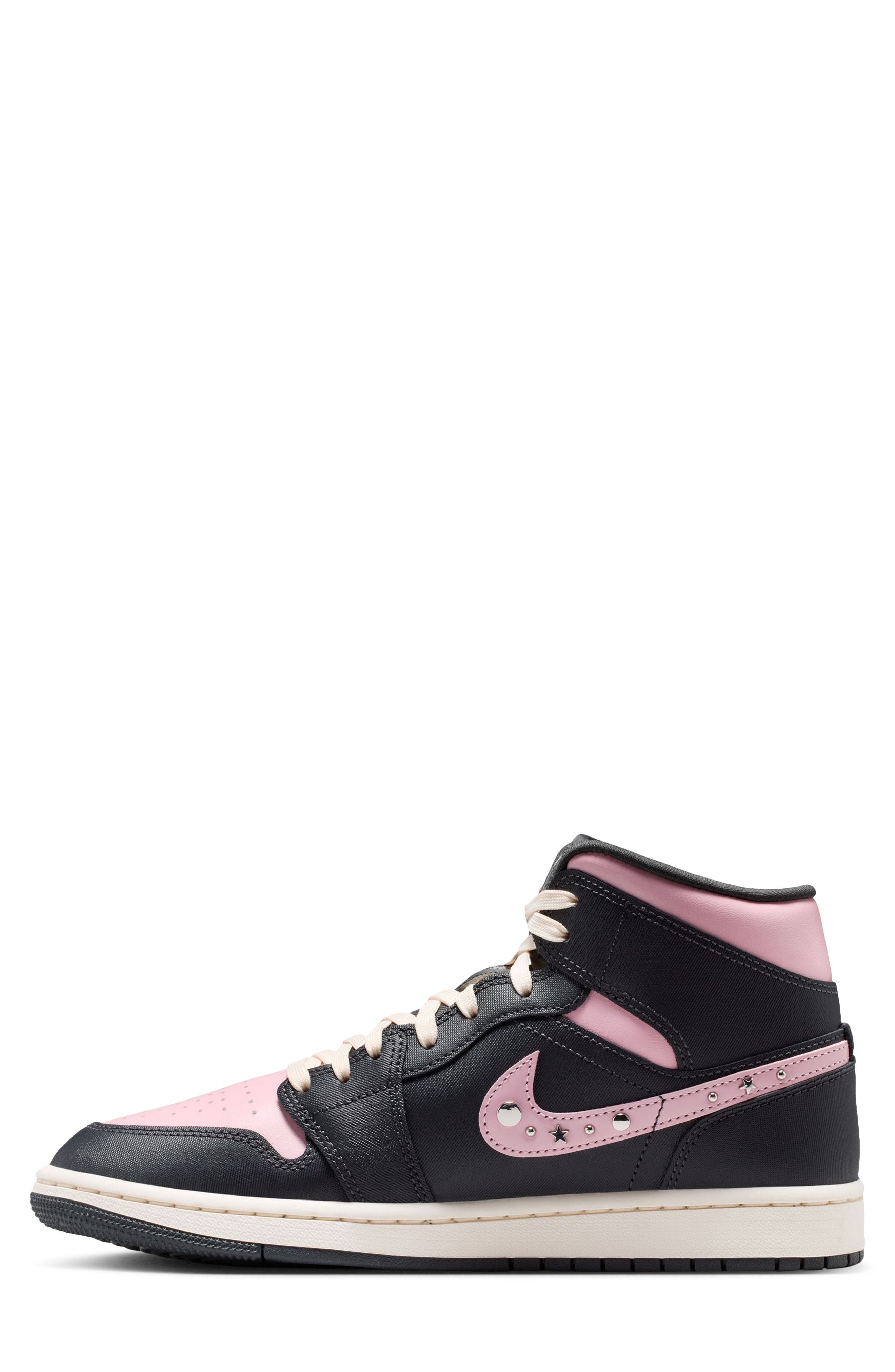 Jordan Air Jordan 1 Mid SE Basketball Sneaker, Alternate, color, Anthracite/ Iced Carmine