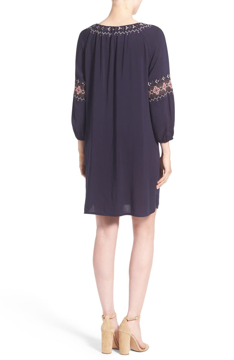 cupcakes and cashmere 'Teddy' Embroidered Shift Dress, Alternate, color, 