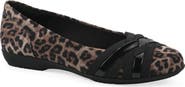 CLIFFS BY WHITE MOUNTAIN Chic Flat