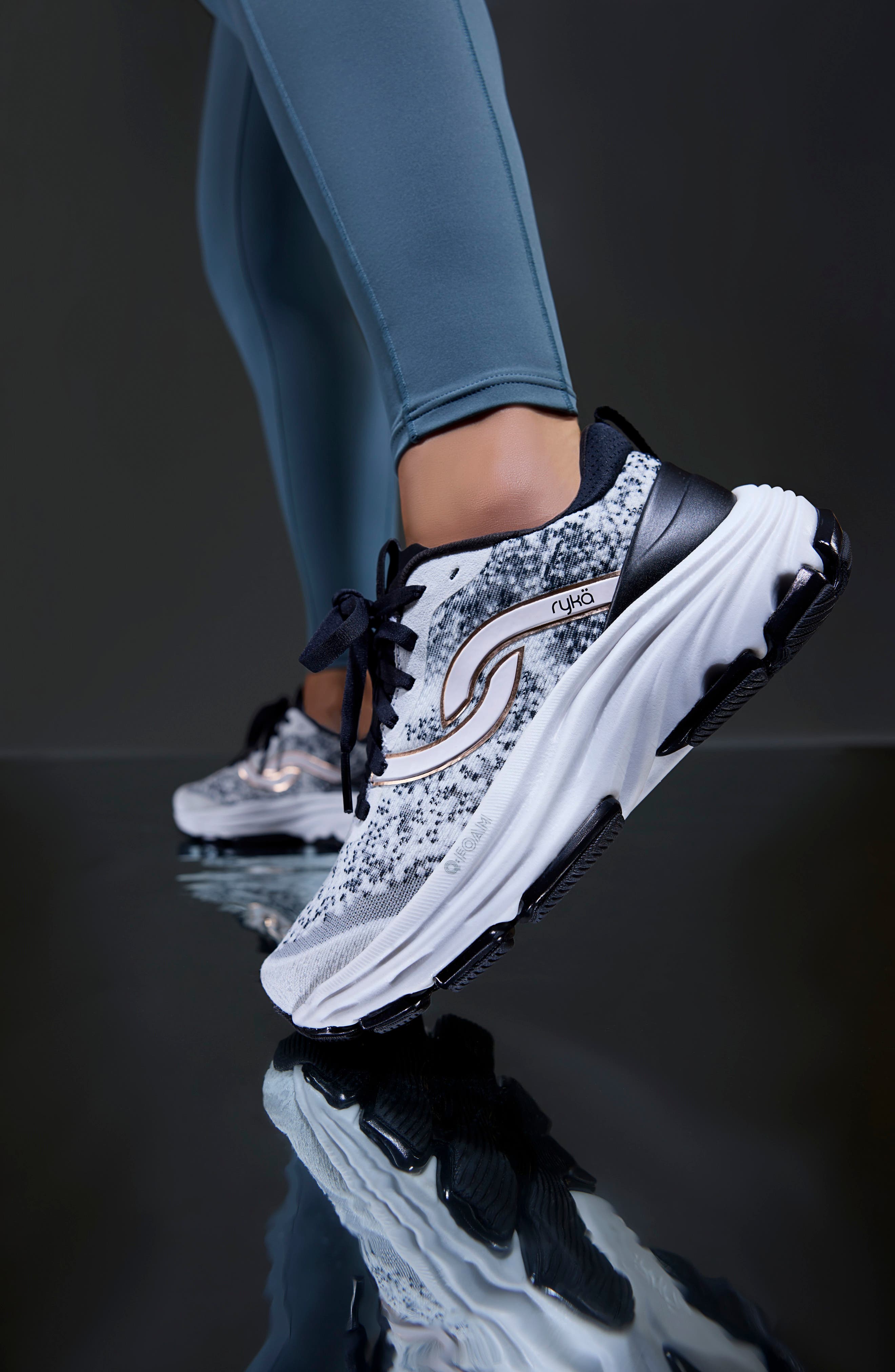 Rykä Dedicate Extra Sneaker, Alternate, color, White Black