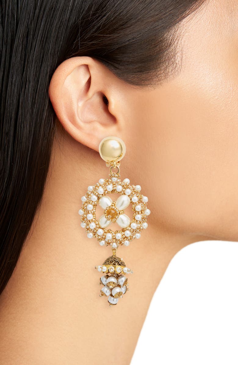Oscar de la Renta Imitation Pearl Clip-On Drop Earrings, Alternate, color,