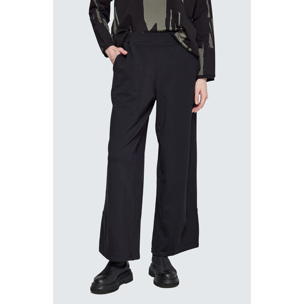 Luukaa Serenna Cropped Darted Pants In Black