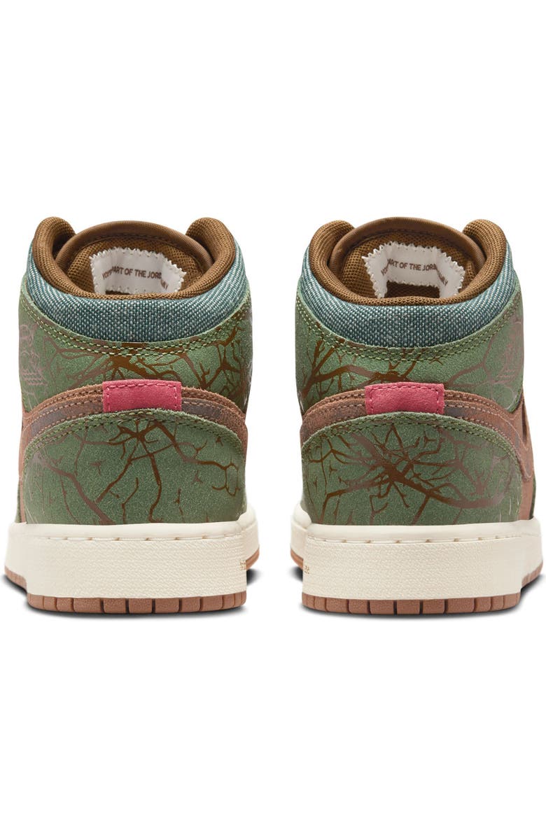 Jordan Kids' Jordan 1 Mid Sneaker, Alternate, color,