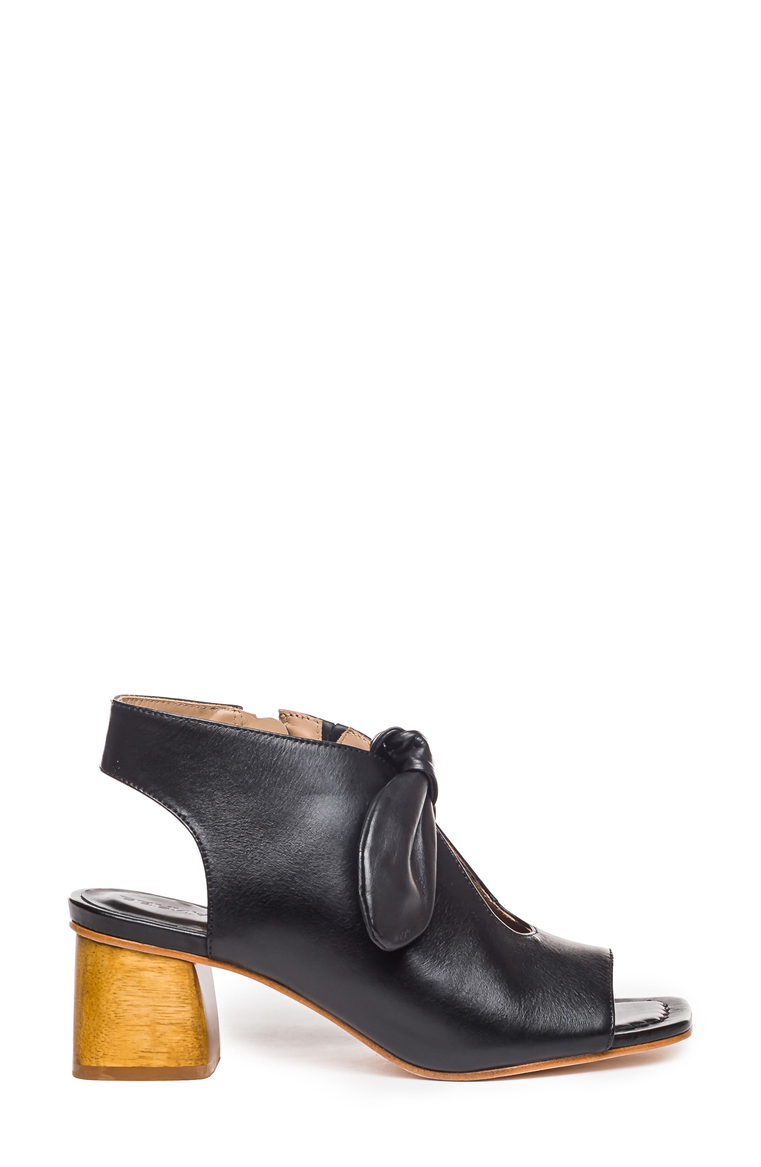 Bernardo Footwear Bernardo Lizzie Sandal, Alternate, color, 