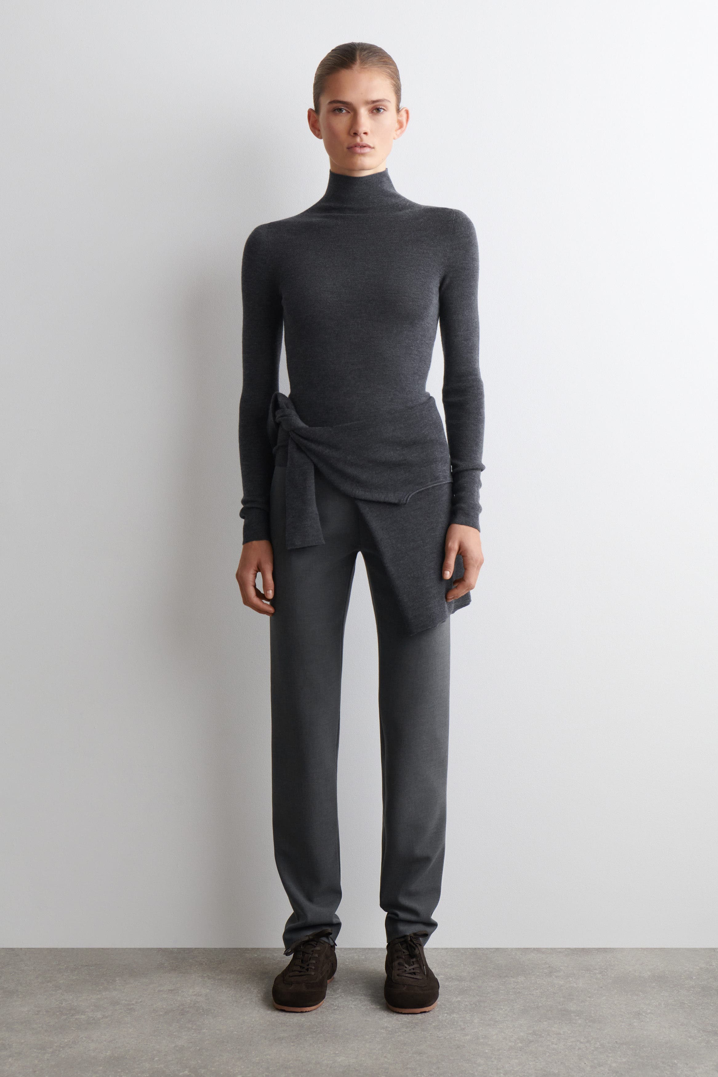 Seamless Merino Wool Turtleneck Long-Sleeved Top - image 2