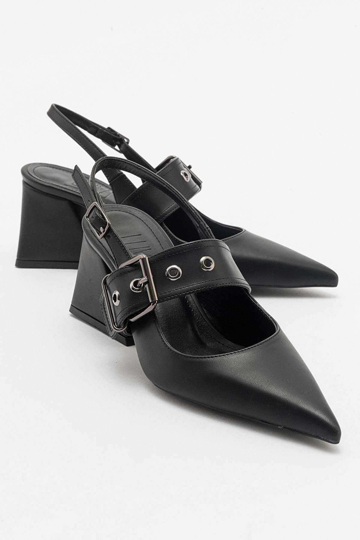 Prologue Shoes Nepido Pointed Toe Block Heel Pump, Main, color, Black