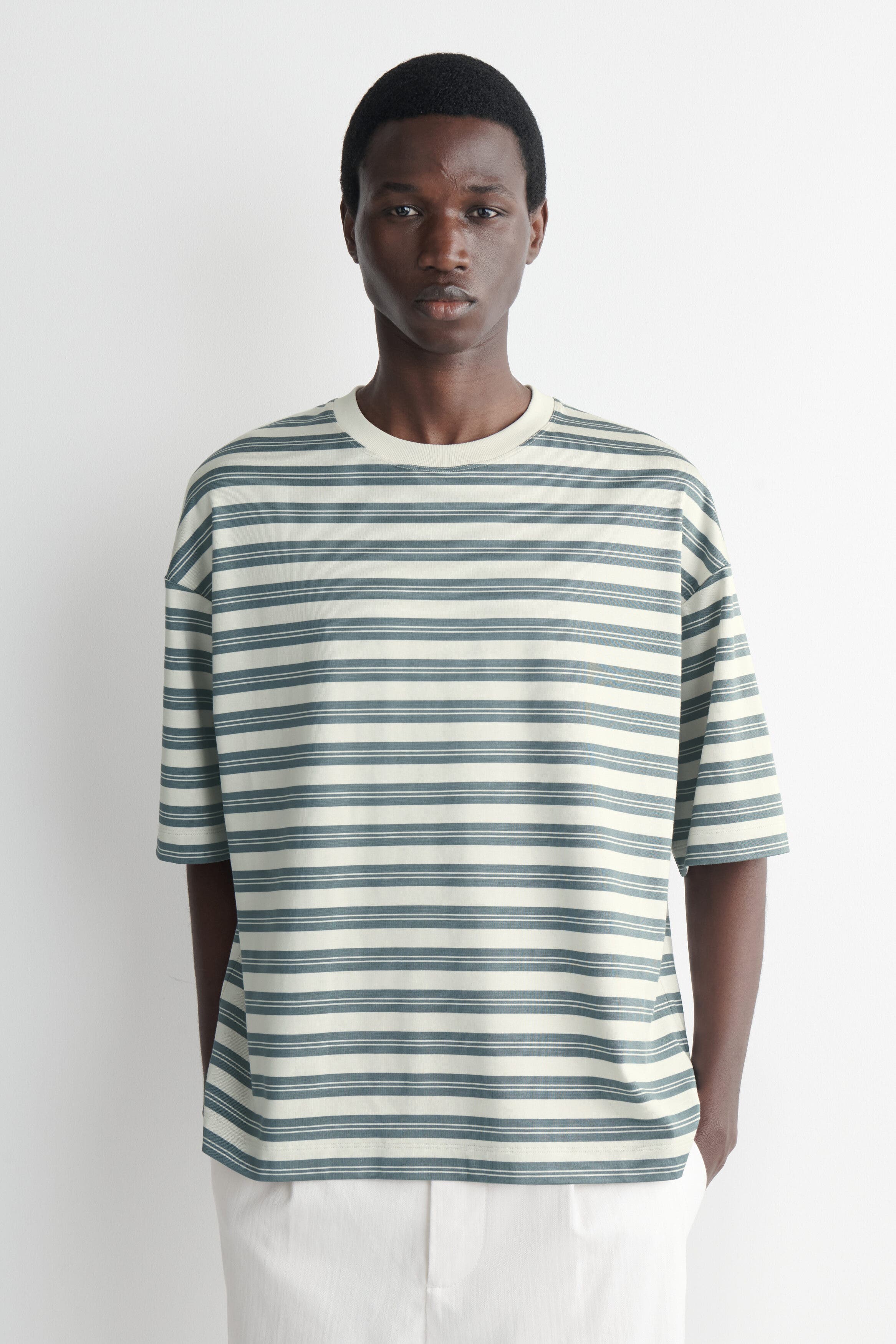 selected BLUE / OFF-WHITE / STRIPED