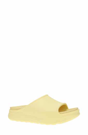Devyn Recovery Slide Sandal