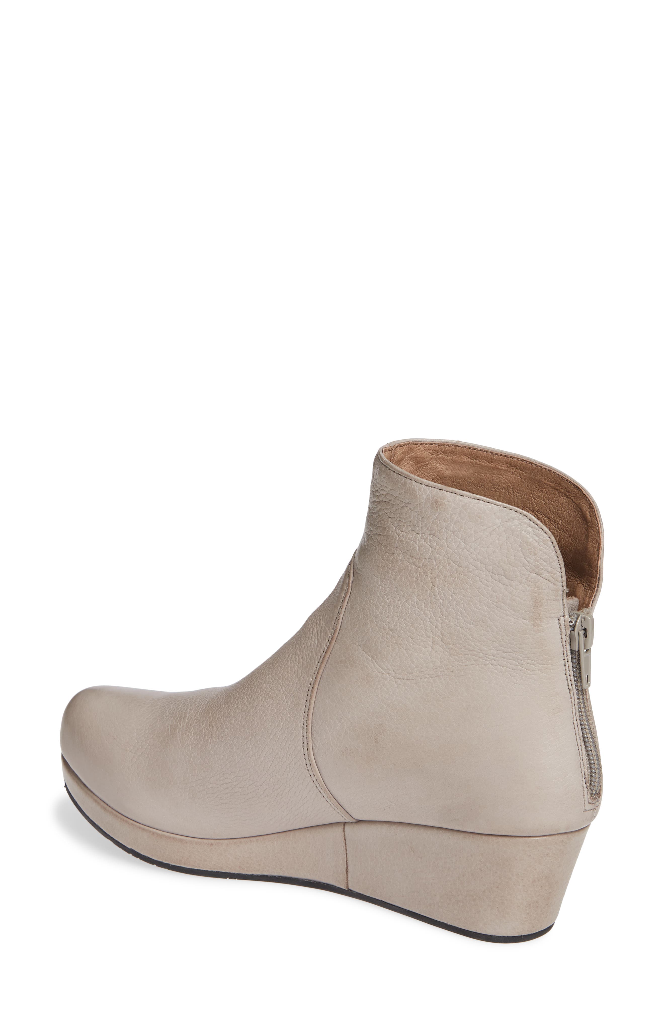 Chocolat Blu Yarden Wedge Bootie, Alternate, color, 