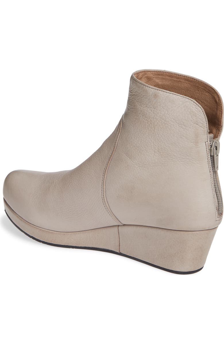 Chocolat Blu Yarden Wedge Bootie, Alternate, color,