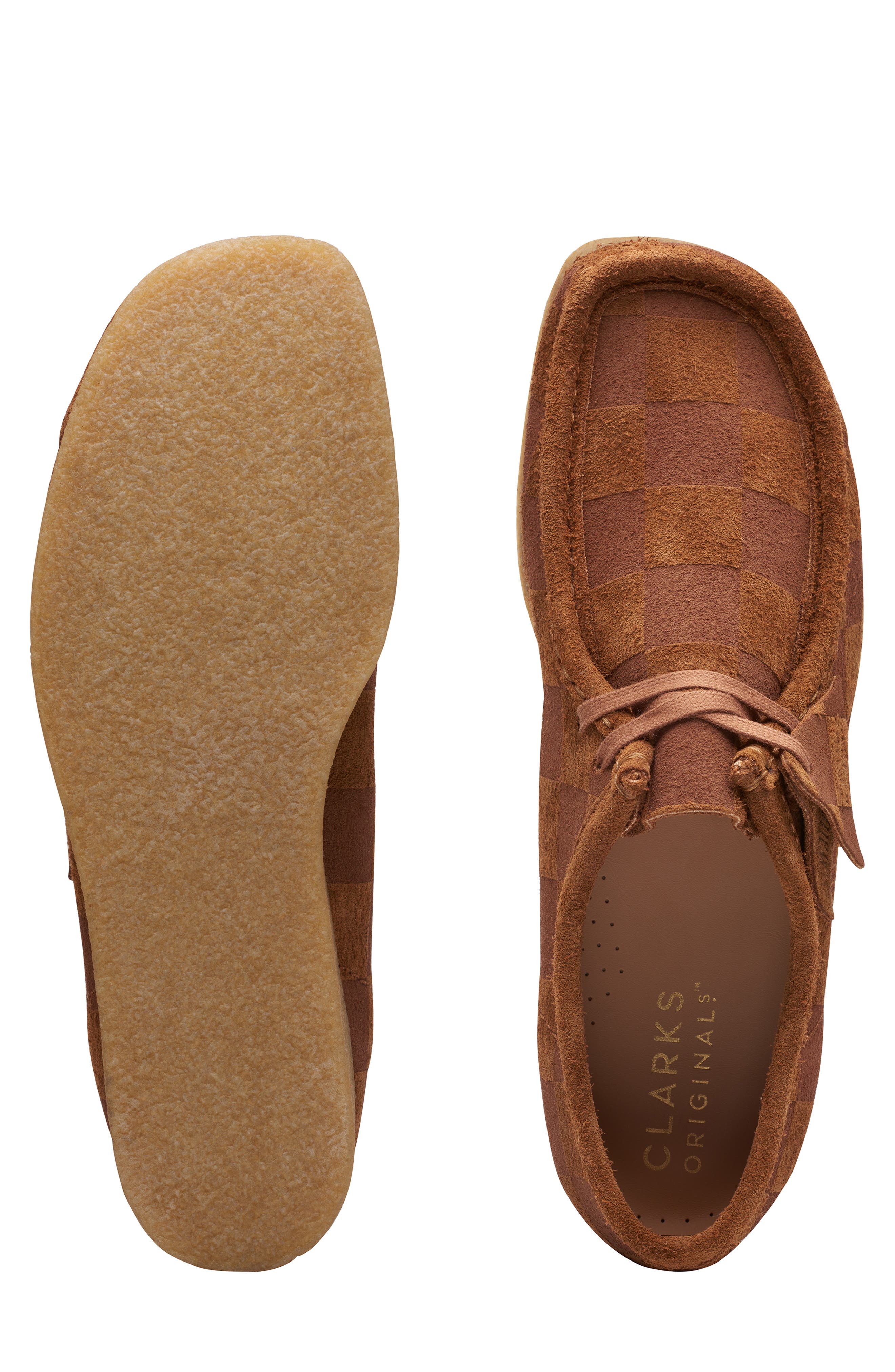 Clarks<sup>®</sup> Wallabee Chukka Boot, Alternate, color, 