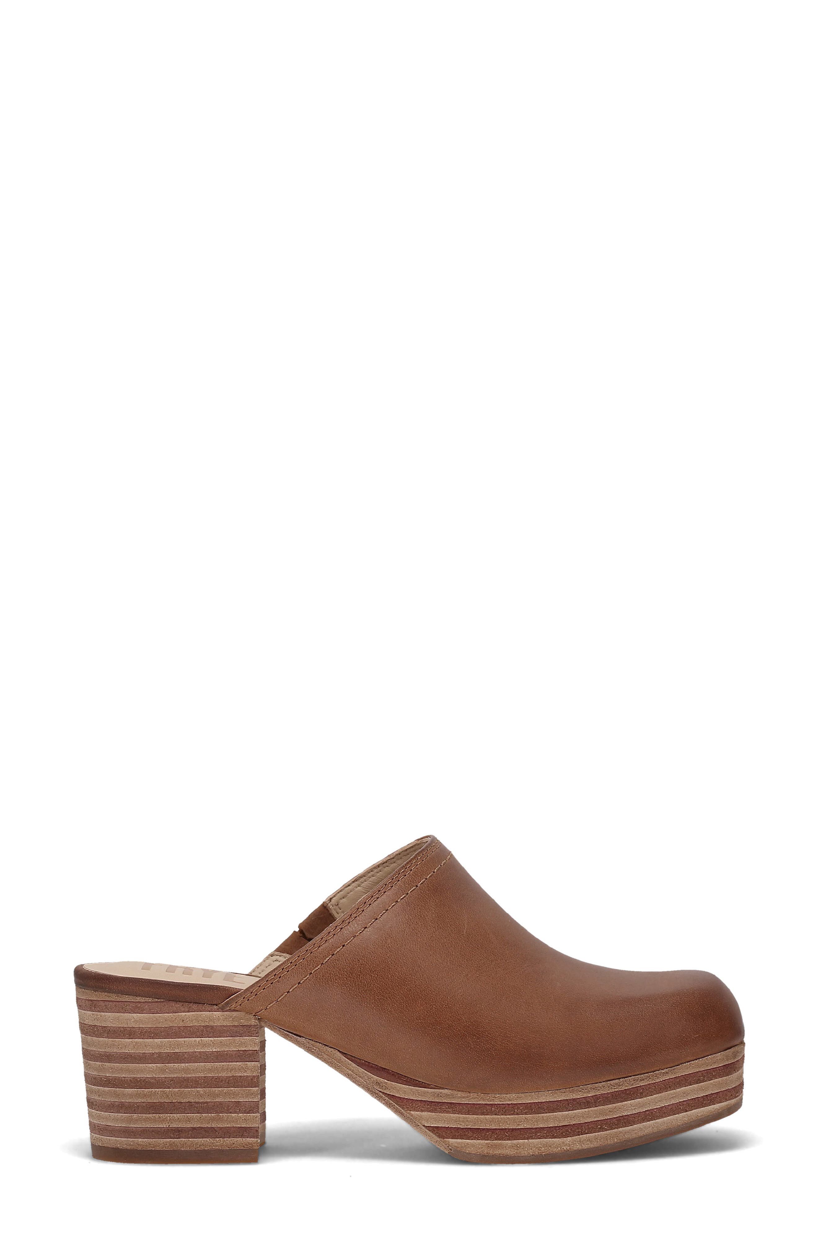 Frye Campus Leather Clog, Alternate, color, Saddle