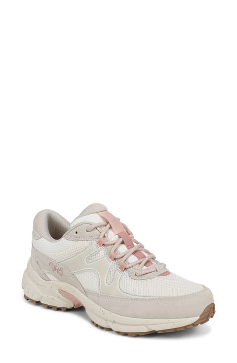 Skylift Trail Walking Sneaker