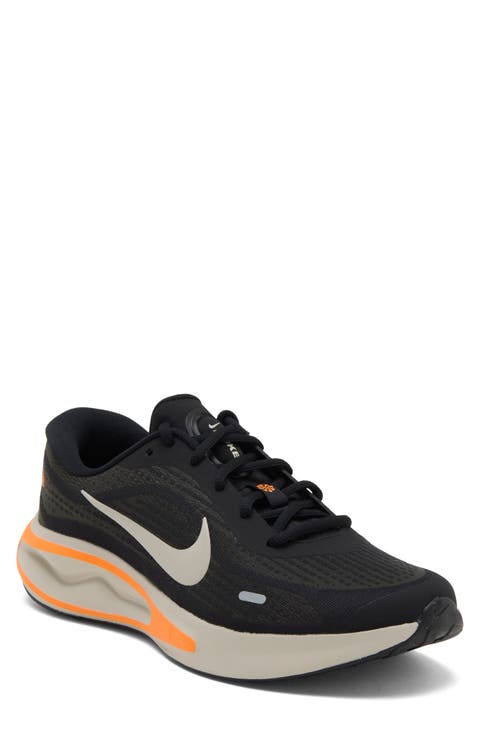 Journey Road Runner Sneaker