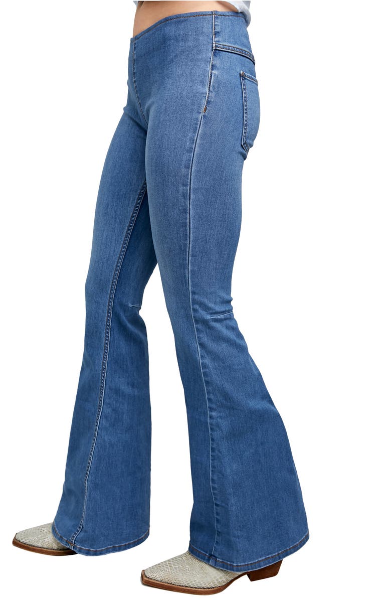 Free People We the Free Gummy Pull-On Flare Leg Jeans, Alternate, color,