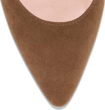 Cassandra Pointed Toe Pump
