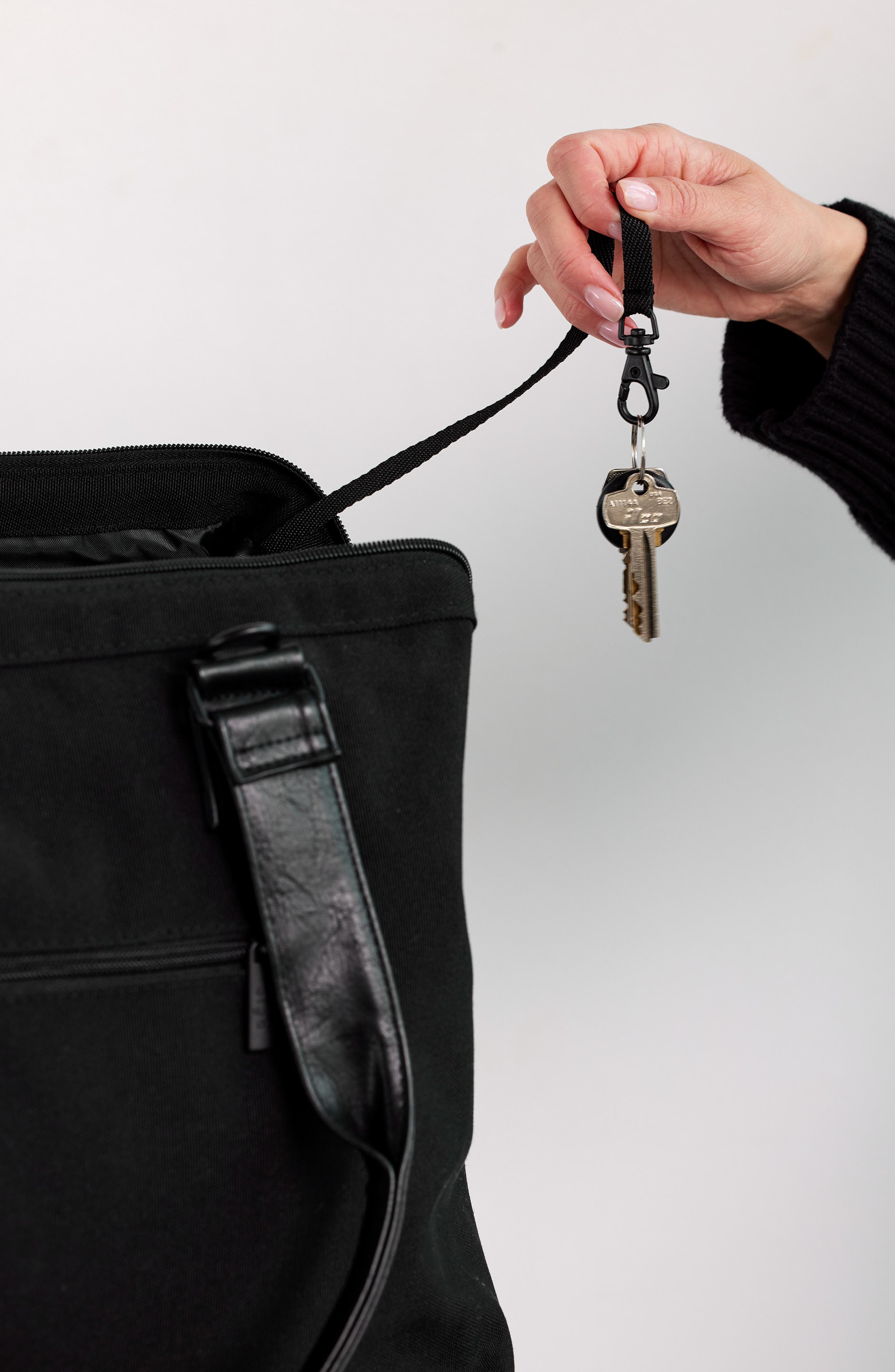 Béis The Convertible Mini Weekend Travel Bag, Alternate, color, 