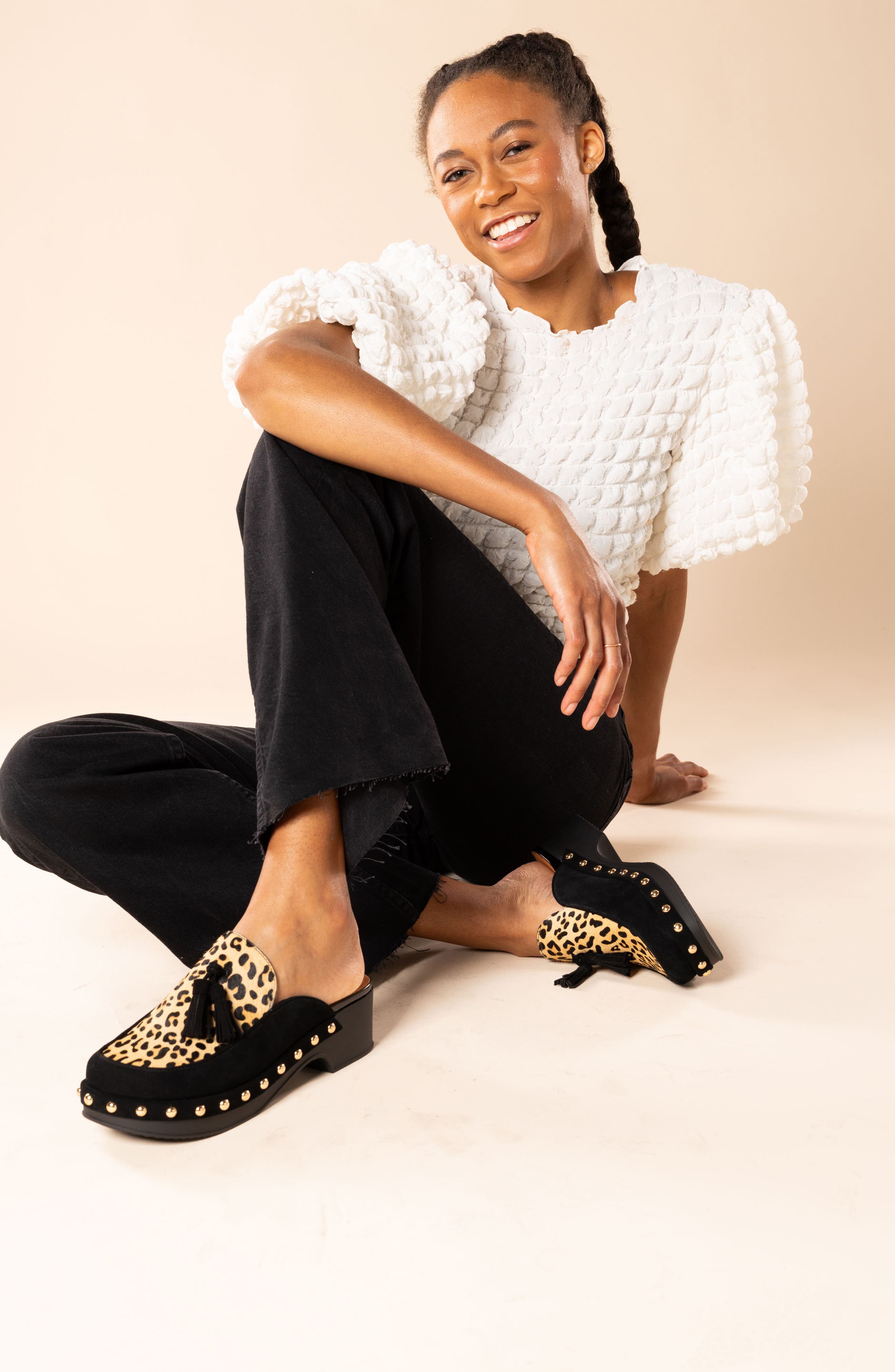 L'Amour des Pieds Gracen Tassel Clog, Alternate, color, Black/ Brown