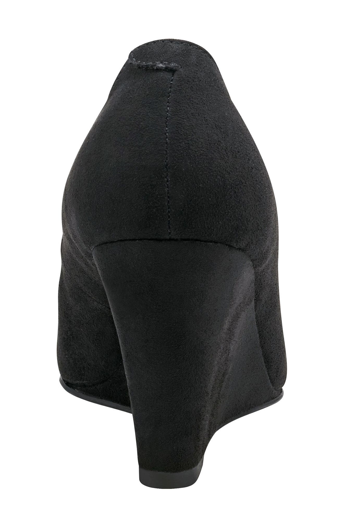 Bandolino Crush Wedge Pump, Alternate, color, 