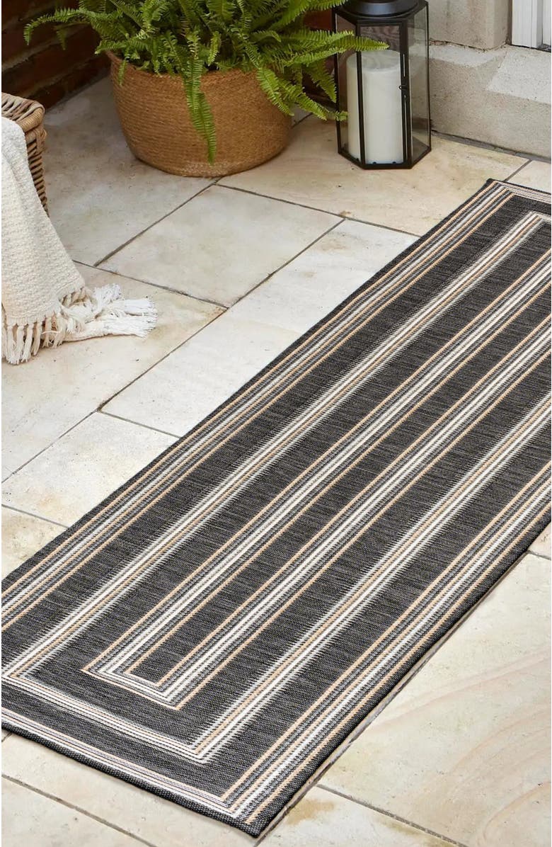JONATHAN Y Argo Classic Nautical Mitre Stripe Reversible Machine-Washable Indoor/Outdoor Area Rug, Alternate, color, Black/Cream