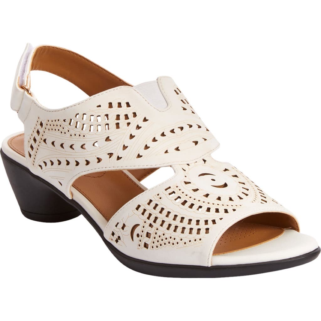 Comfortview The Etta Shootie In White