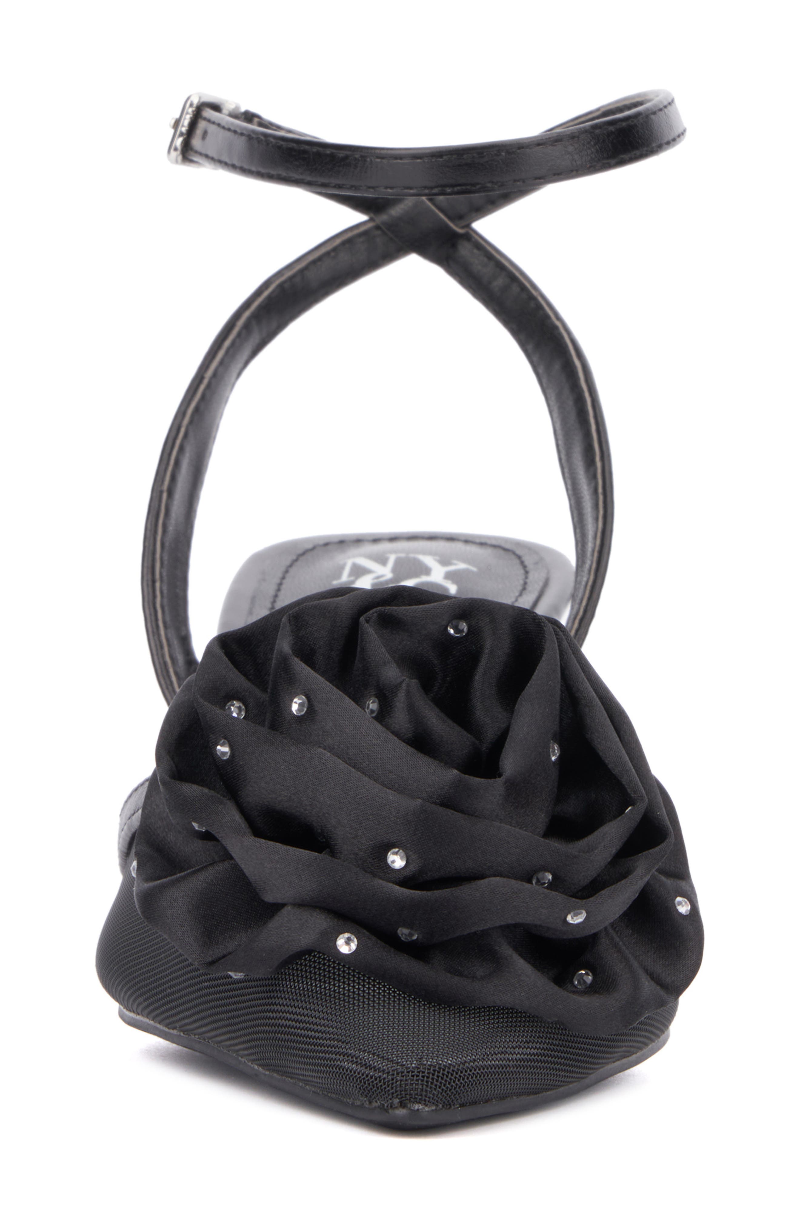 NEW YORK AND COMPANY Violetta Flower Pump, Alternate, color, Black