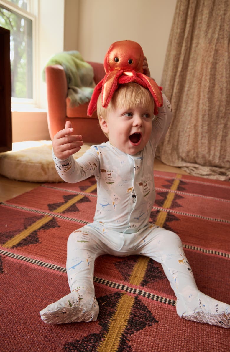 Magnetic Me Sea the World Magnetic Footie, Alternate, color, Blue