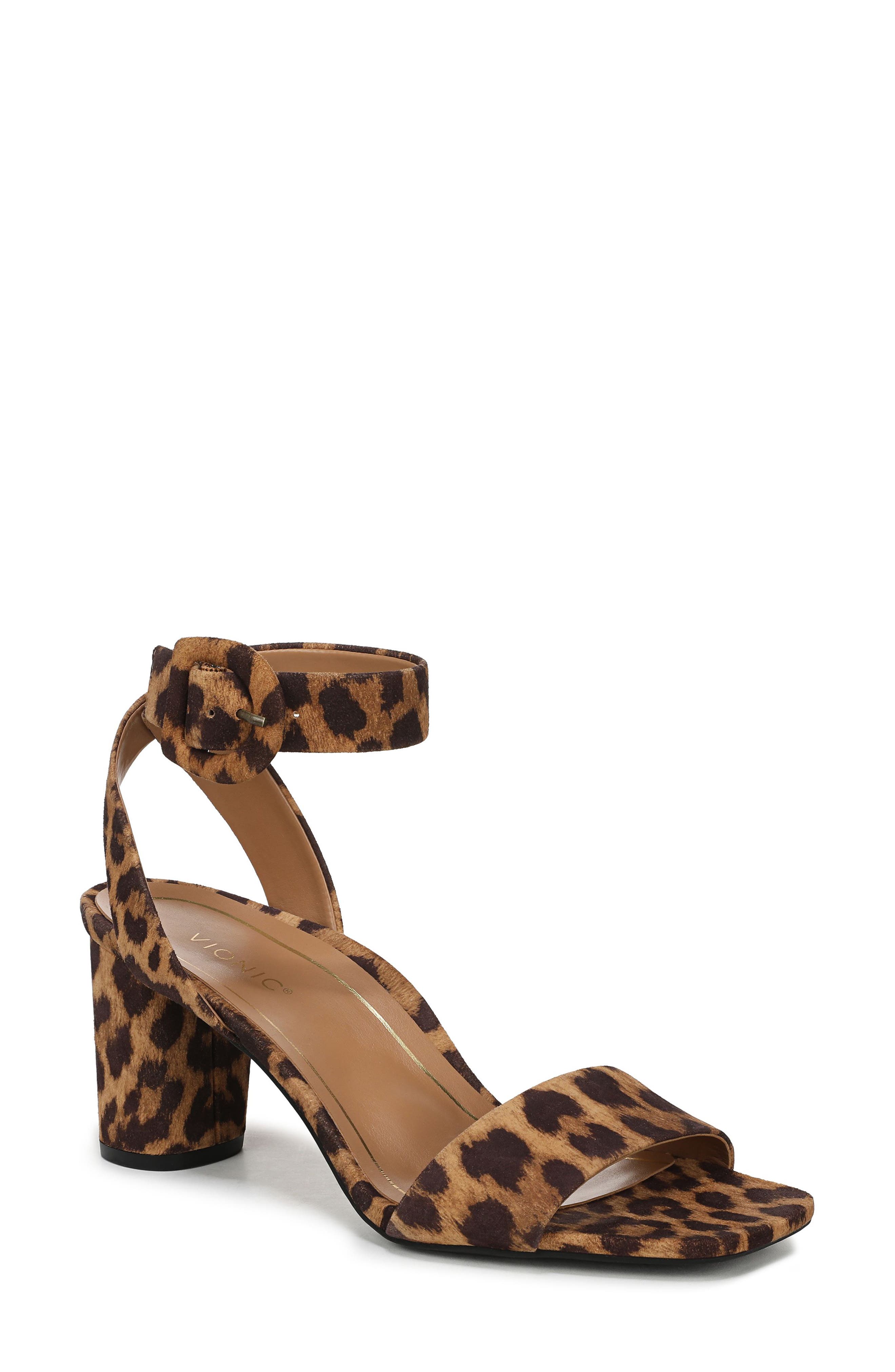  Tan Leopard