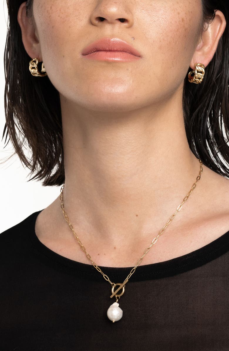 Nathalie Keshi Pearl Pendant Necklace