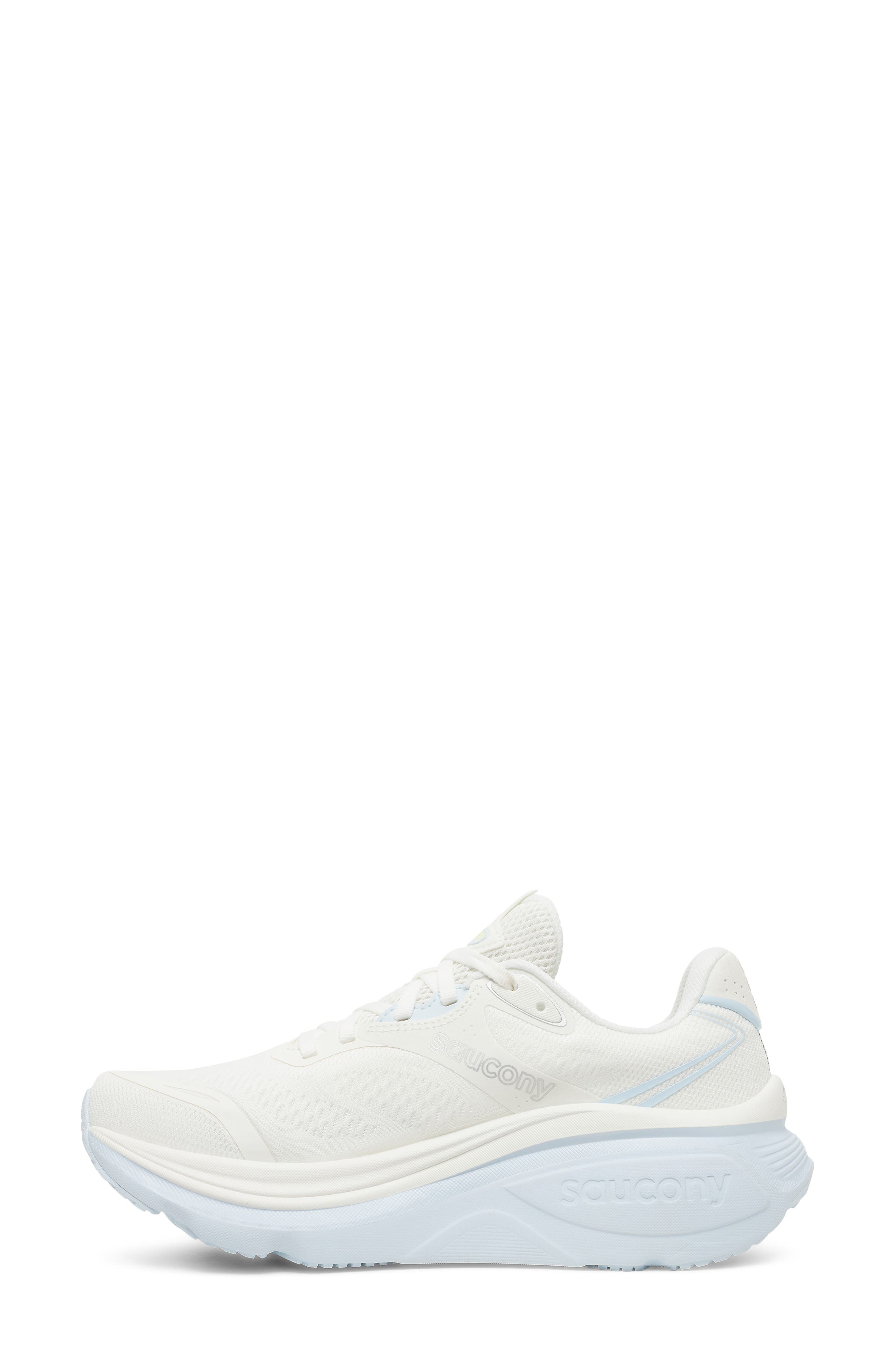 Hurricane 26 Running Shoe, Alternate, color, IVORY/ ICE MELT