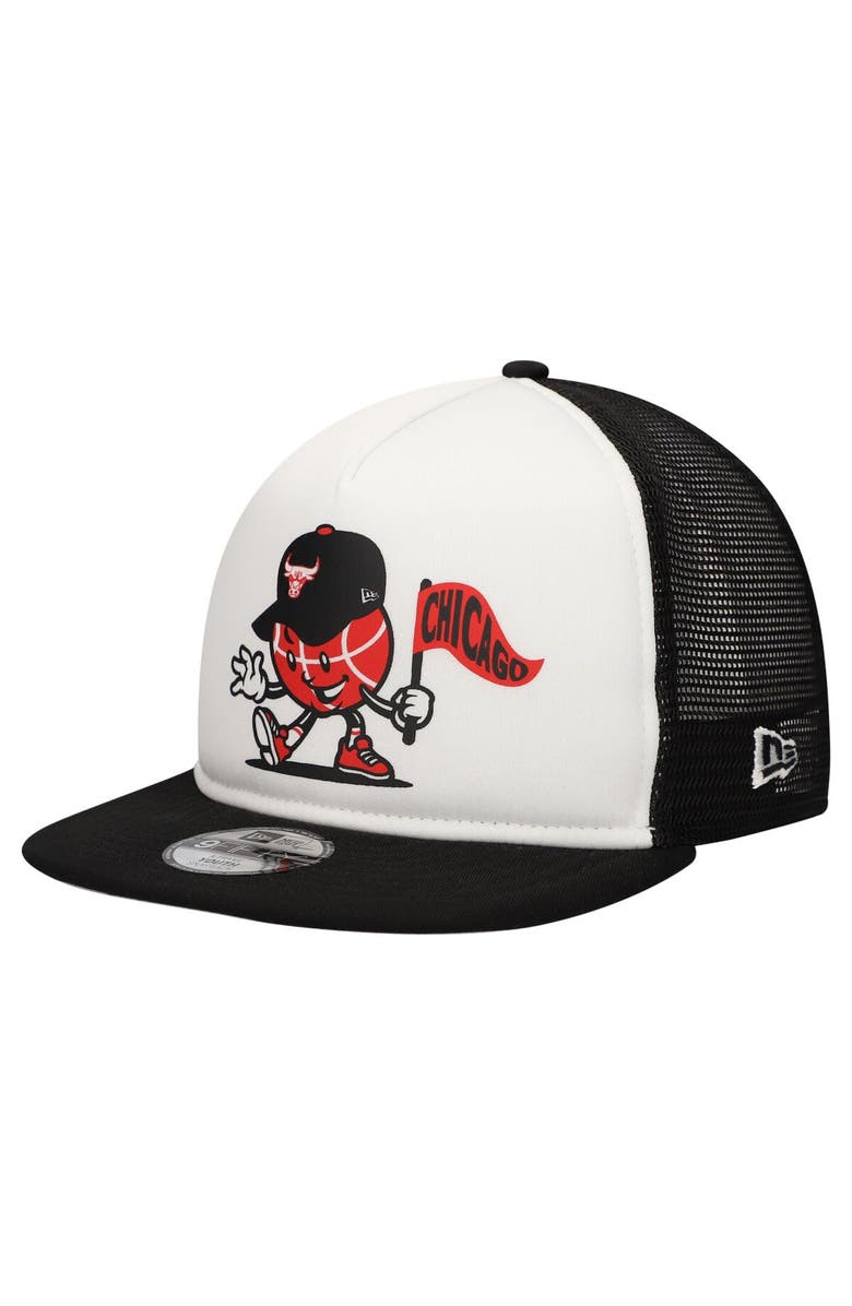 New Era Youth New Era White/Black Chicago Bulls Court Sport Mascot 9FIFTY Snapback Hat, Main, color, White