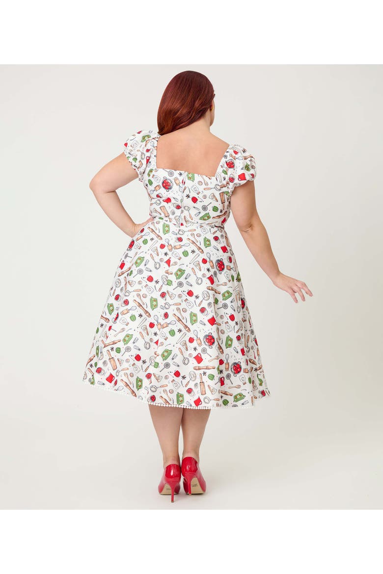Plus Size 1950s Sweetheart Swing Dress, Alternate, color, White W/ Kitchen Print