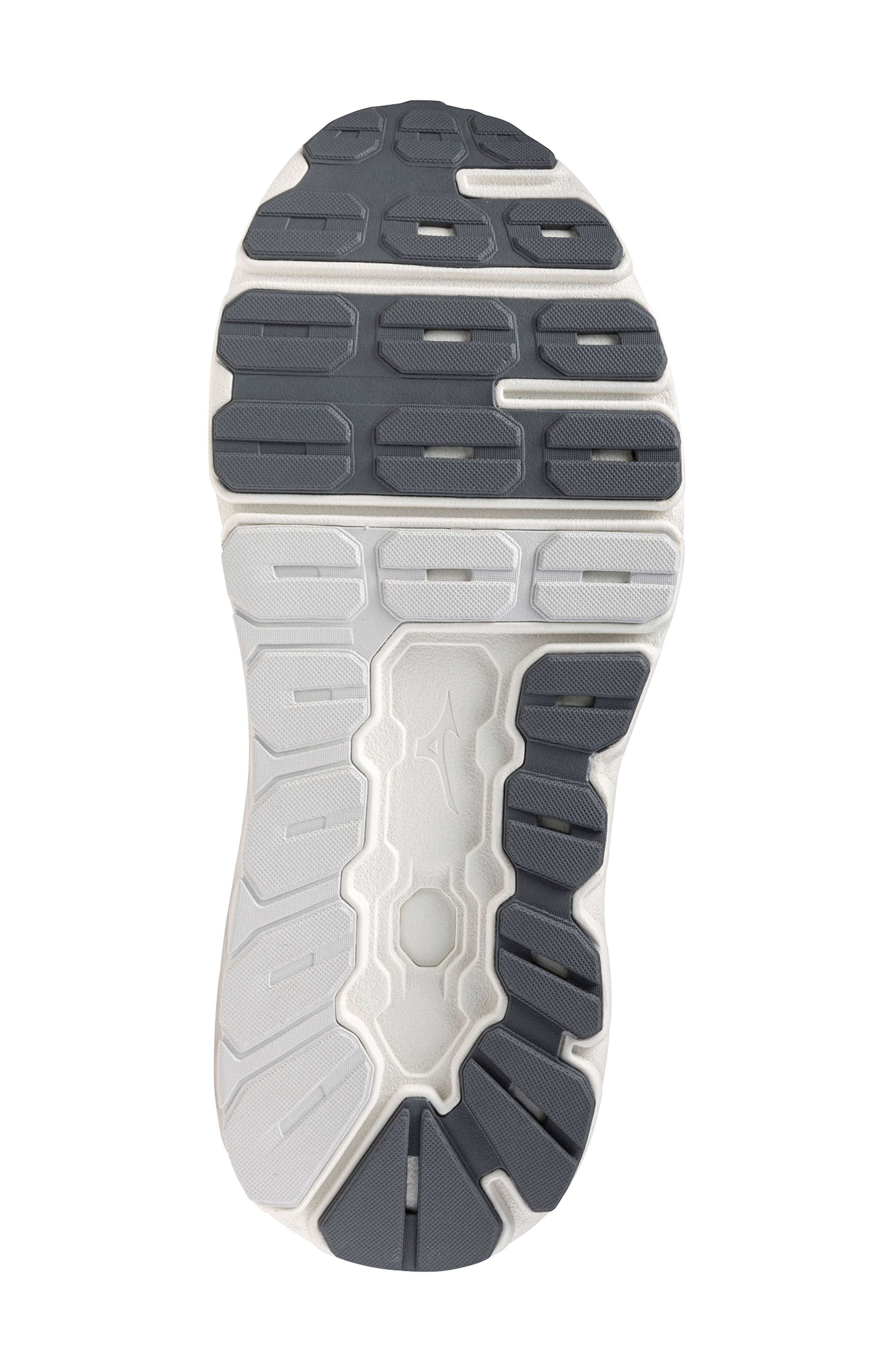 Wave Horizon 8 Running Shoe, Alternate, color, WHITE-QUIET SHADE