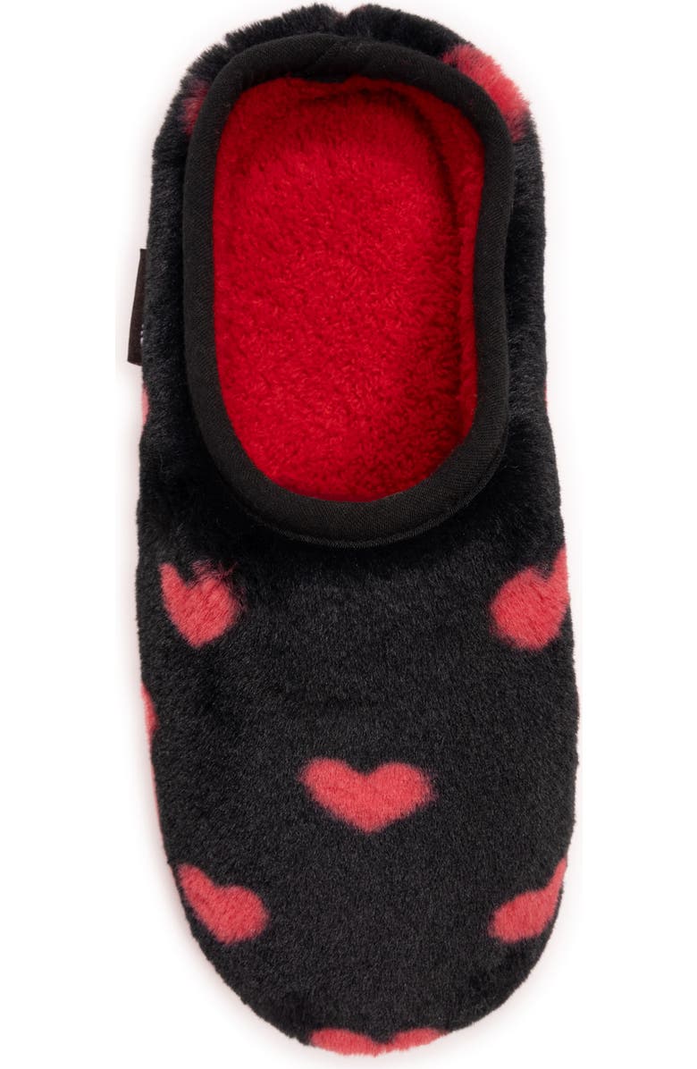 MUK LUKS Luan Faux Shearling Clog Slipper, Alternate, color, Black W/Red Hearts
