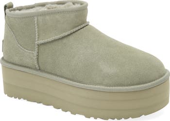 Classic Ultra Mini Platform Boot